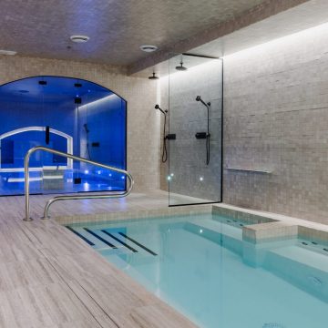 Bain Spa Carré St-Louis